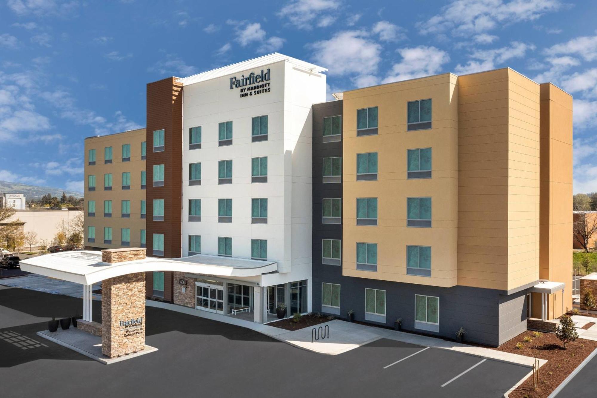 Fairfield Inn & Suites By Marriott Santa Rosa Rohnert Park Esterno foto